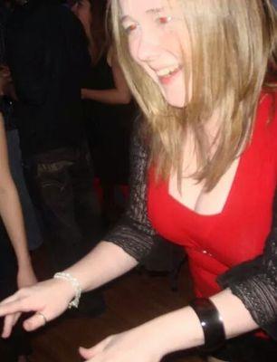 Loyal friend, sister, daughter and aunt with a love of pretty much all things music which I am going to start teaching in 2015. I follow back.