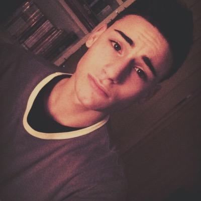 Ehi yo! I'm italian, from Florence but i love America!