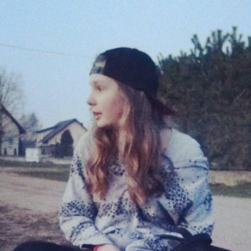 Paulinka04's profile picture. 