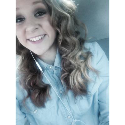 Gn_white12's profile picture. Gabriella is the name, softball is the life❤️, , Eye of a tiger heart of a rebel❤️ music is my passion