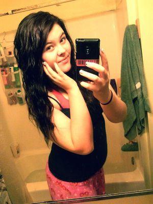 Keirsten Lynn Guess is my name, im 19 years young, and im a mother of a beautiful 6 month old baby boy named Karson Lee guess. My world revolves around him(: 3