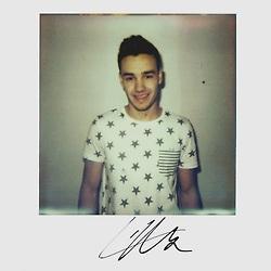 FREE FOLLOW FROM @liamftnike PLEASE FOLLOW HER AND ASK FOR A FBACK!THANKS LOVE XX
