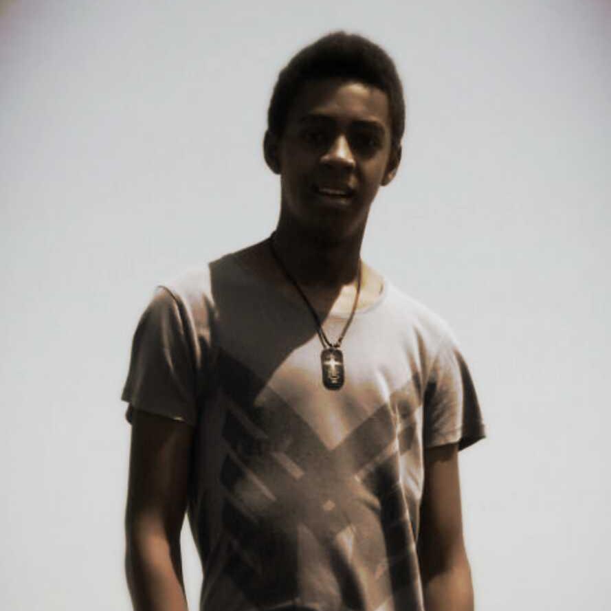 Jeffreyjr445's profile picture. Can u play along to my grooves?