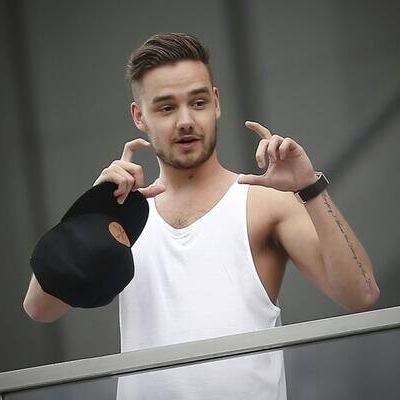 twerklikepaynex's profile picture. ️ ⭐️⠀⠀⠀⠀ always remember to thank ⠀⠀⠀⠀⠀⠀simon cowell everyday ⠀ ⭐ https://t.co/7l61KlRYd3