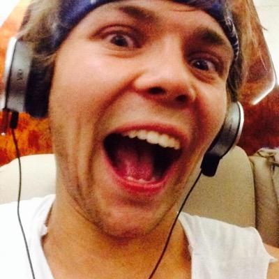 free follow from @ashtonskittenx
