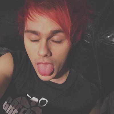 @Michael5SOS: People need to get less invovled in other peoples shit