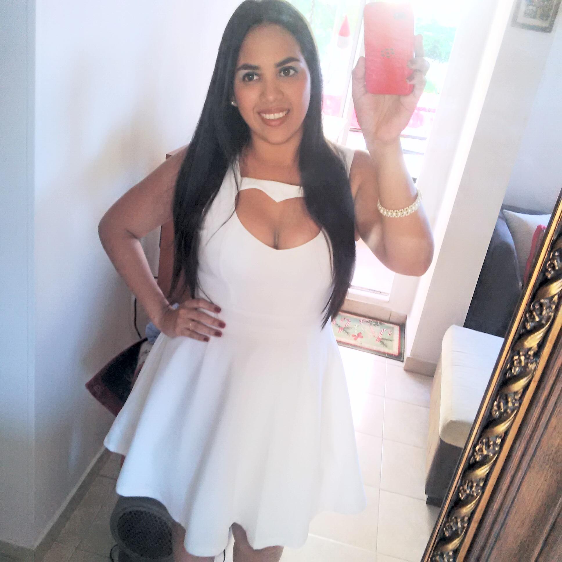 Ileandre's profile picture. Diseñadora Industrial 
@ivplanner
Wedding  & Event Planner Certificada @inibep
 Feliz!!