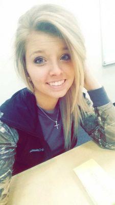 lakegirl95's profile picture. Wherever you go,
no matter what the weather, 
always bring your own sunshine 
☀️⚡️⛅️☔️❄️