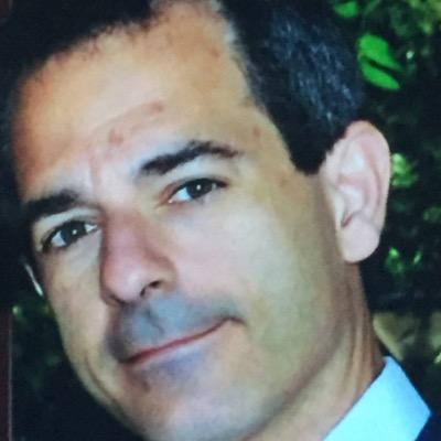 IT Degree. Senior IT Sales Account Manager with more than 20 years of experience. Twits&opinions are my own