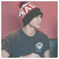 caIumrpgwiu2's profile picture. j't'ai planté ma bite tellement fort que celui qui arrivera a l'enlever sera surnommé le roi arthur