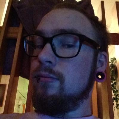 BrobergToffe's profile picture. 21 year old gamer, dirt biker and a huge fan of old cruice cars!