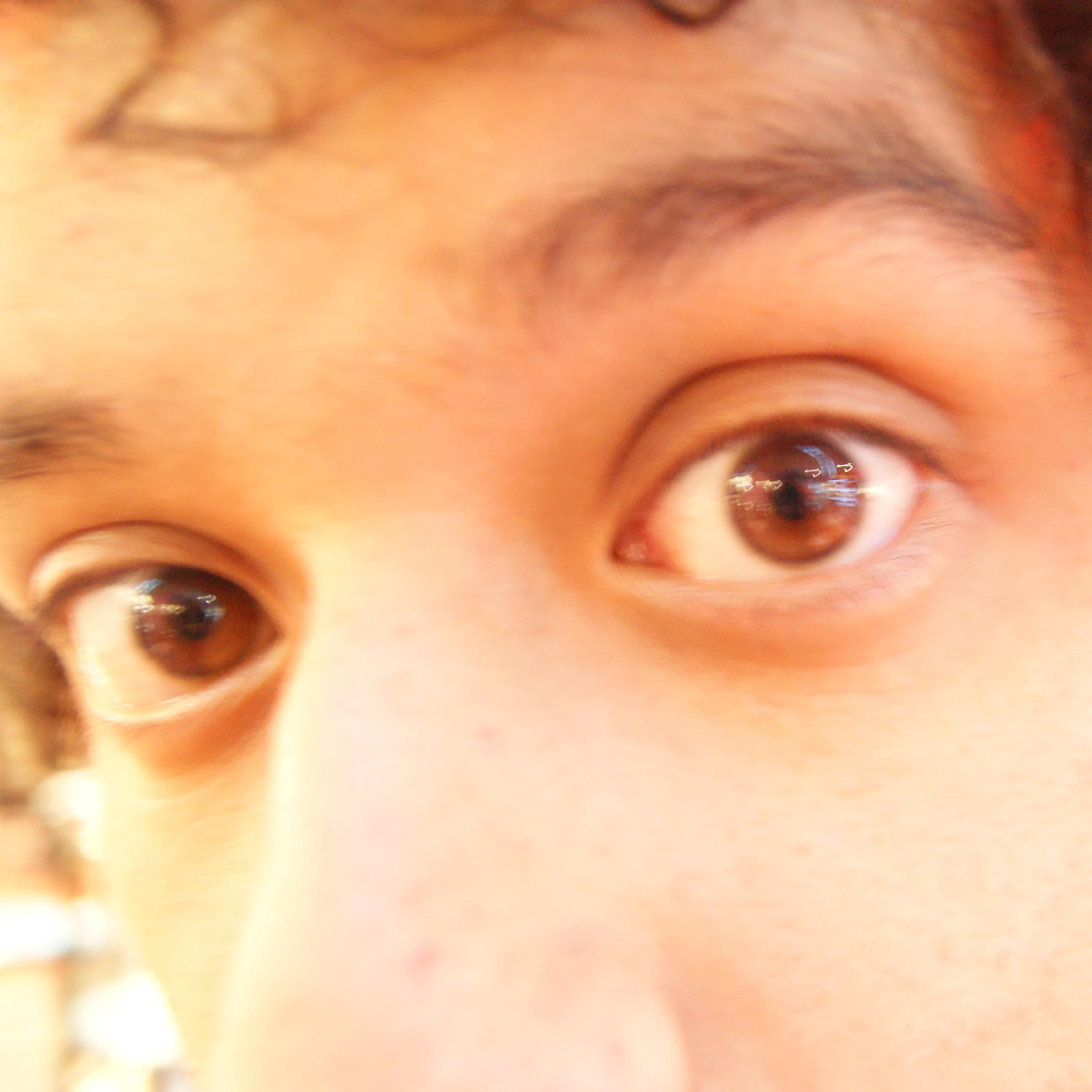 Diseñador, artista visual.