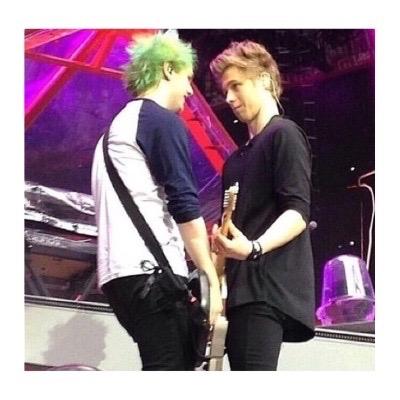 here to spread positive vibes in the fam☺️ //@STARRYNlGHTMUKE