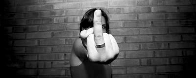 Zuando Por ai...
Não Gosto? Unfollow! Gostou? Like and RT!! S2