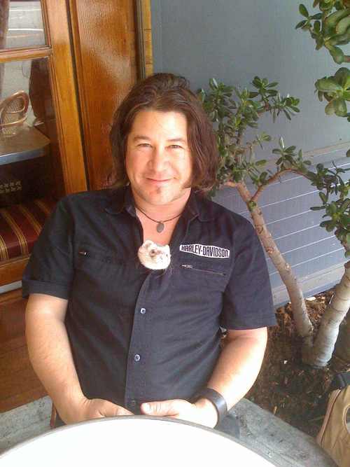Trumpet/ Vocals/ guitar/ percussion and I surf and ride a Harley http://t.co/VxTuekI7Ty