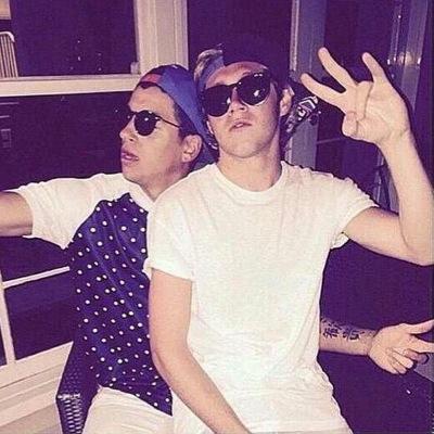 Niall James Horan// 18// bisexual// Frat boy// dont do relationships