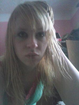 Gita183G's profile picture. love:**