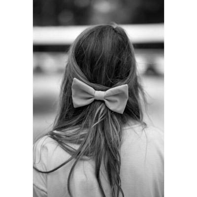 collegebiotch's profile picture. .