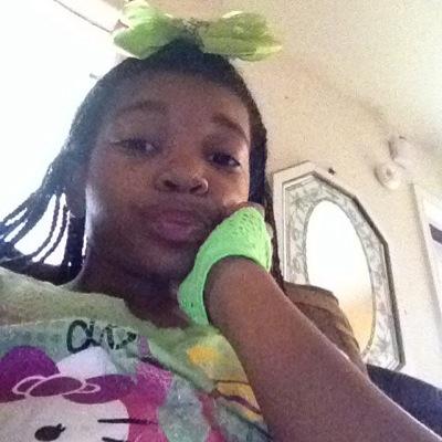 I love fashion      I'm a cheerleader       I LOVE to sing       pink is my favorite color of all colors