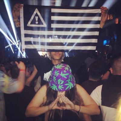 Positive Vibes! | GL❤️VE LO✌️E |#ChiVibeTribe|Stoner | BassHead|Dreamer|LongLiveJavi | GoodVibeTribe✌ |Edmfamily|TranceFamily|PLUR| SnapChat- kahlilgreene