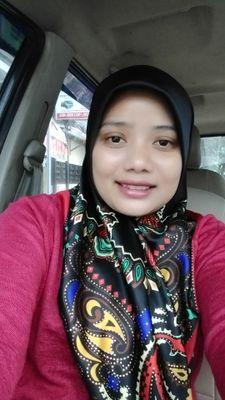 Setiap detik ingin menjadi yang terbaik dan ingin tampak sempurna tetapi Kesempurnaan Hanya milik Sang Pencipta.Semoga tetap istiqomah dalam kebenaran.