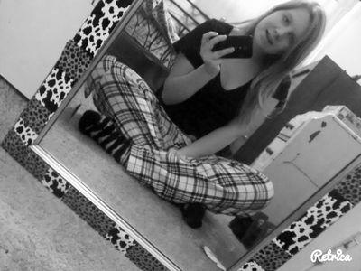 beckyannyorke's profile picture. Love the young life❤ Taken by the best ❤