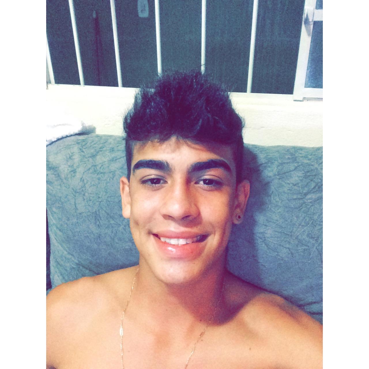 Que minha coragem seja maior que meu medo e minha força seja tão grande quanto minha fé!!!