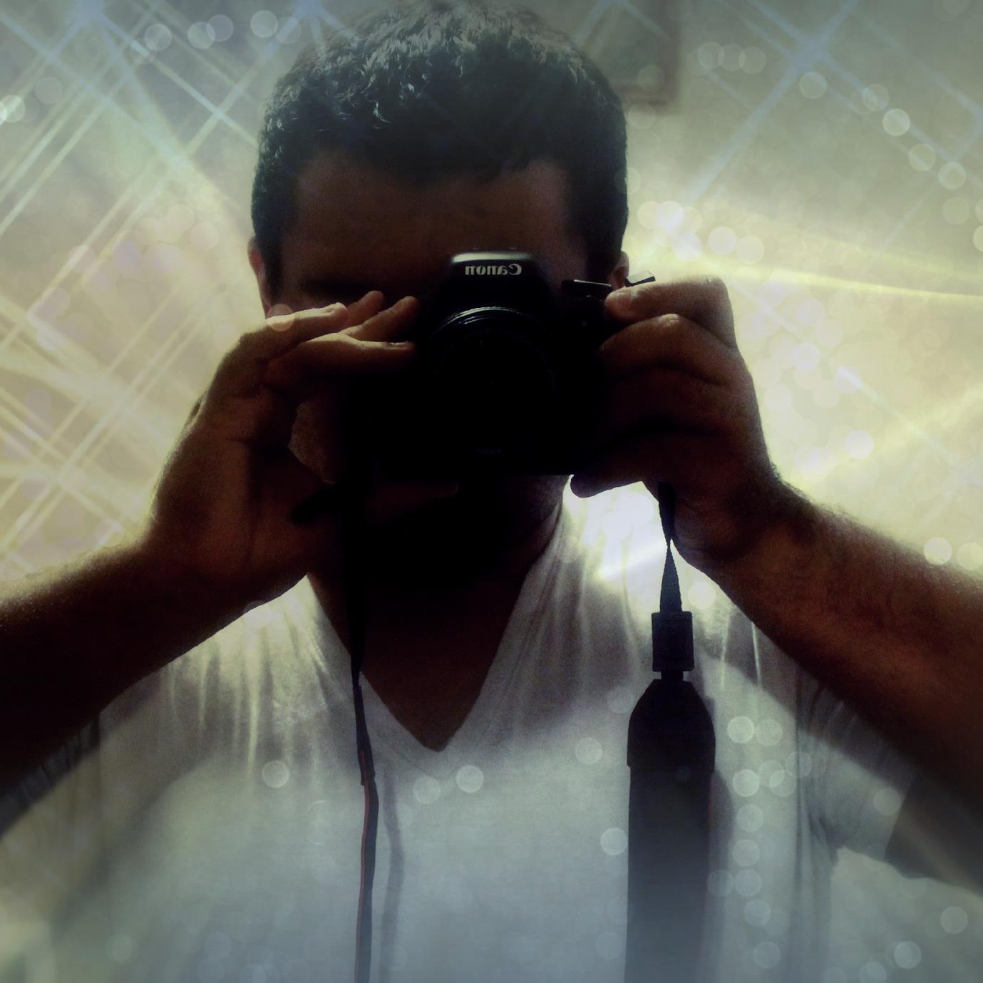 Have a huge passion towards photography. Just started making random Vlogs in YouTube. Go hit subscribe here:  https://t.co/7ADpYdyZ7P
