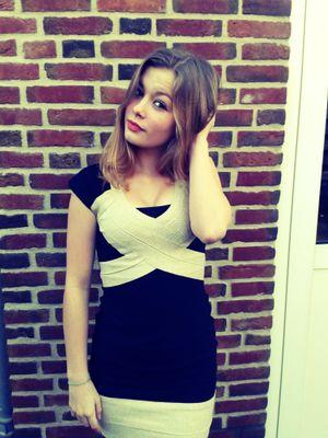 DanielleTenC's profile picture. Do not worry about tommorow.