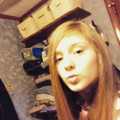 i have 7 siblings i like singing and hanging out with friends and talking and i love austin.mahomie. all I need is a little love in my life:)