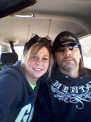 060f4910b2fd44b's profile picture. I'm a country girl liven the life with my motocross love monkey