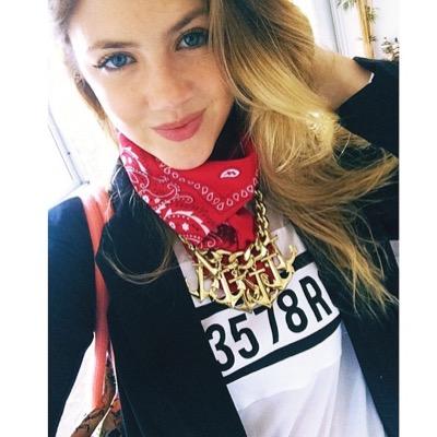 idxlsmiles's profile picture. 