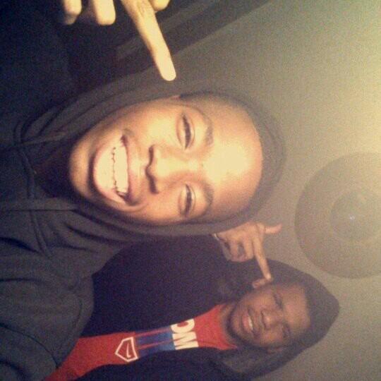 lilkidda's profile picture. basically im one of a kind