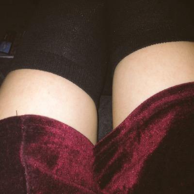 FOLLOW MY MAIN ACCOUNT @cutepeachybutt