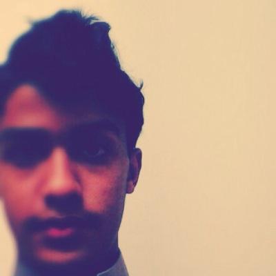أنا فتى اهلاوي و مدمن الأهلي و اعشق نجوم الأهلي و اموت ب الوان الأهلي و اتنفس شعارهه ♡^ . تتابعني اتابعك تلغي المتابعه انا نفس الشي .