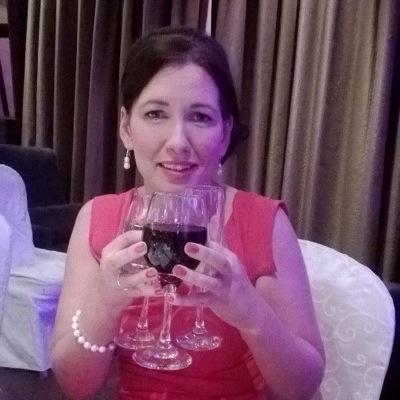 noons_joan's profile picture. 