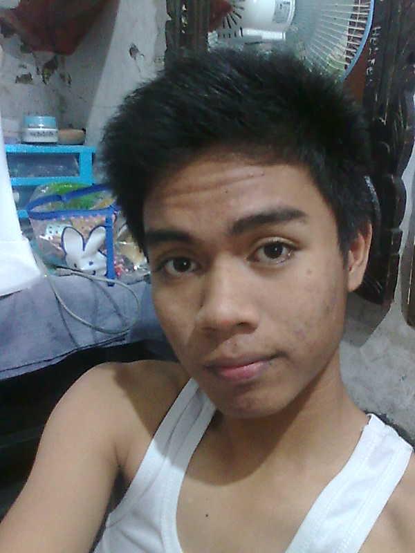 REAL ME. Mention for follback. Cari Tipe yang baik.setia.jujur dan perhatian