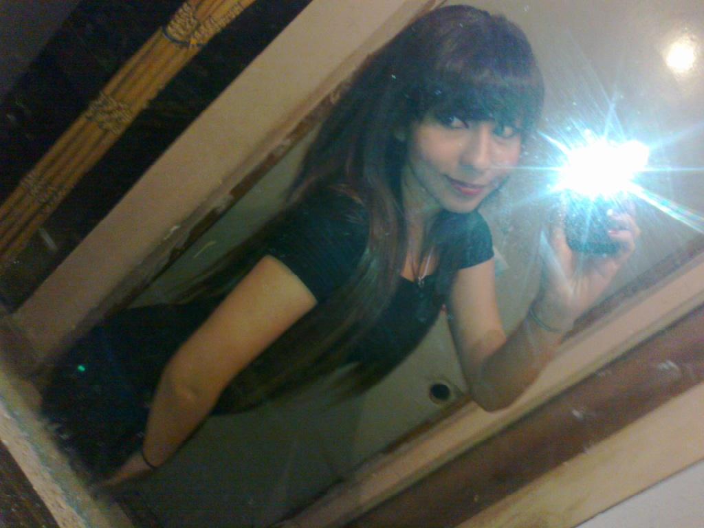 tee presumo praq el mundo entero sepaa q eres miia♪ :) ♥ TEEE AMOO MHY YOHANNITHAA♥