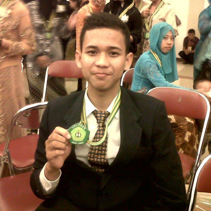 3 S ( Semangat, Senyum, Selalu Ingat Allah )