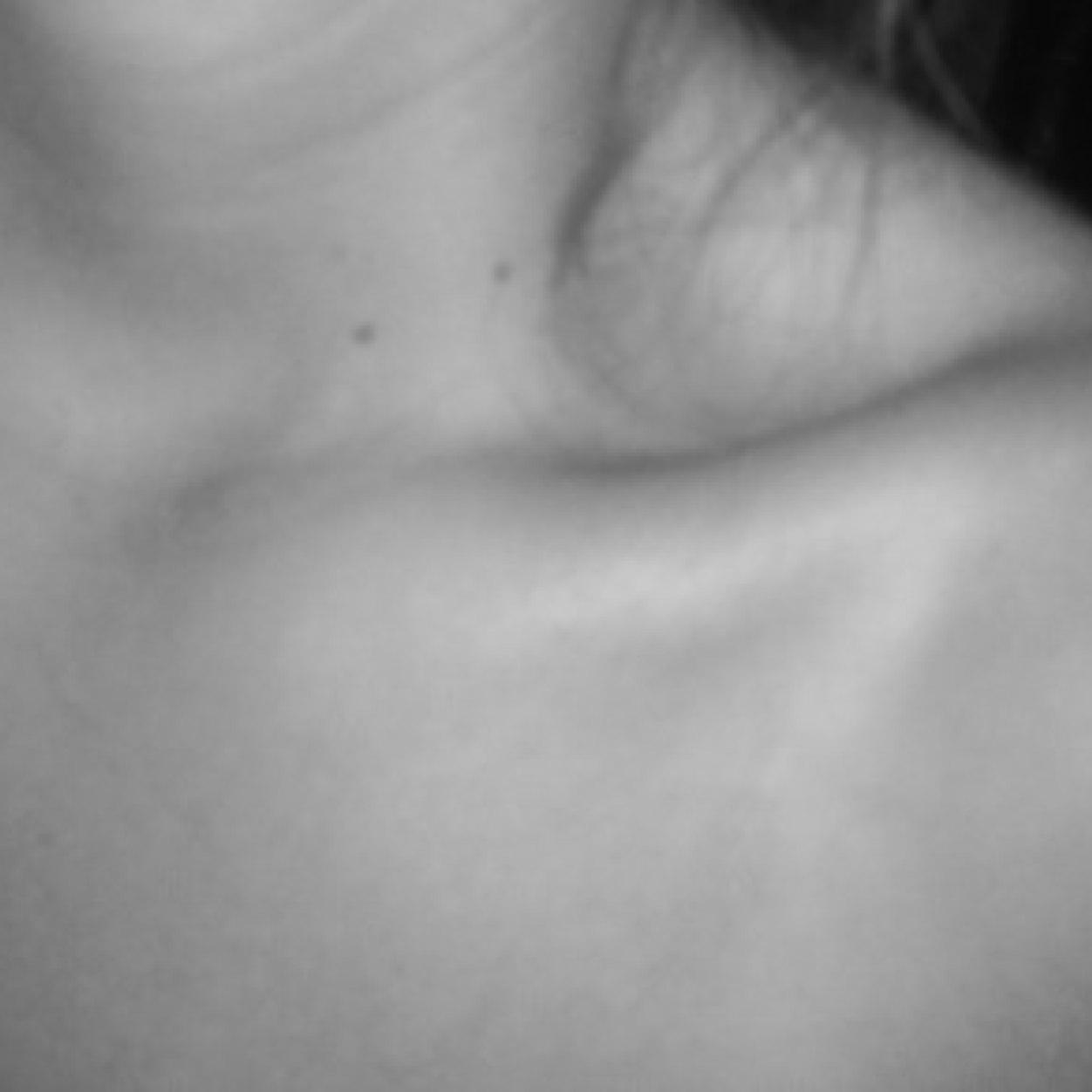 |'Cause who would love a girl with scars |
@montannaokeefe is my fucking life saver^.^