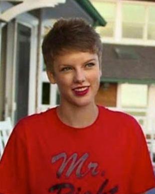 Taylor's slave ♥