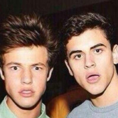 @qtjacks gave you this so follow her and tweet her ❤️