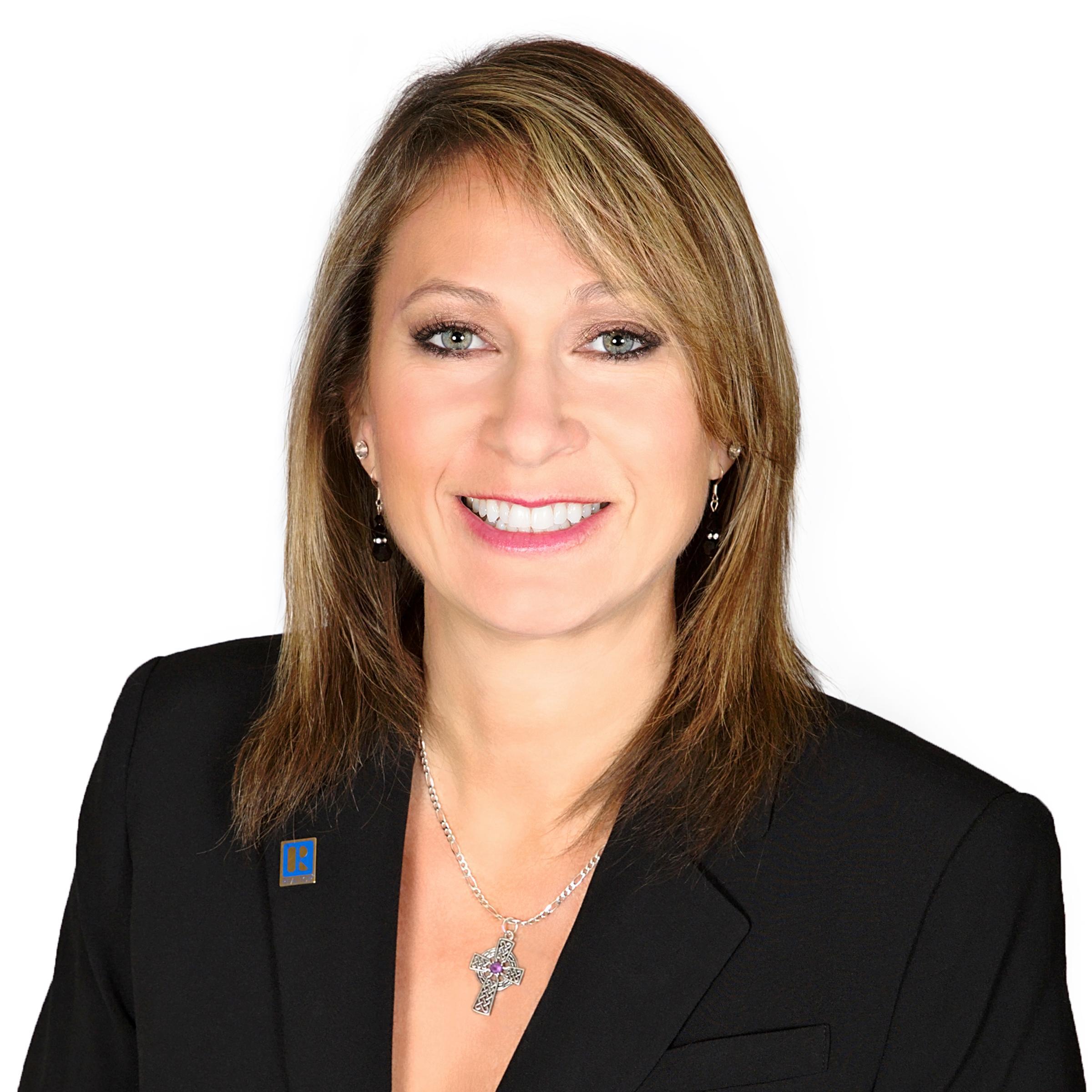 ElizabethTaran's profile picture. If your looking to buy, sell , invest or rent Property in the Phoenix area I'm here to help you find what your looking for..