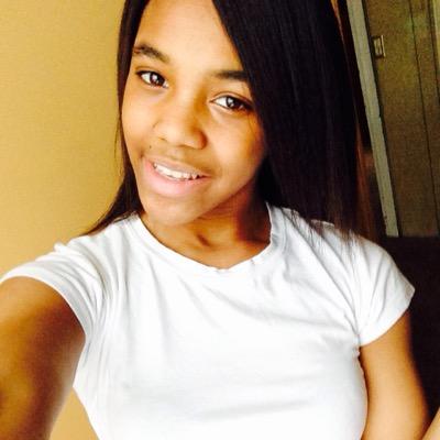 Bestfriend : @sh0nniaa__