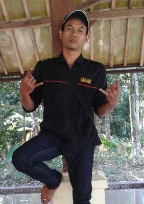 zainul_arofik's profile picture. kangenn...