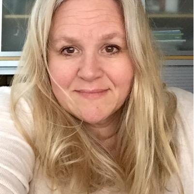 Blueperlee's profile picture. I live/ work in Atl, GA.  I am married, have 2 sweet girls, and a dog named Tiki