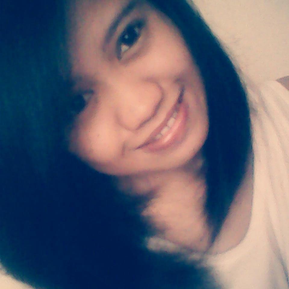 LovelyNonial's profile picture. 