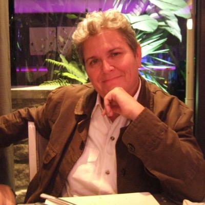 catstaub's profile picture. Captivée par notre belle planète, de sa faune, sa flore. Passionnée d'histoire, de civilisations et de toutes les formes d'art.