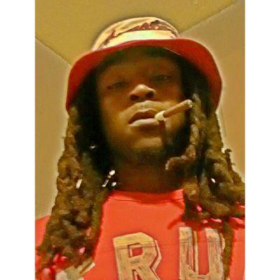 OFFICIAL FSMG ARTIST PMAN LINCOLN..CAME IN DIS WORLD  ALONE HOW U THINK IM LEAVING OUT CUD DIS MONEY   LATER NAW I WANNA GET IT NA...
#DWL
#FSMG