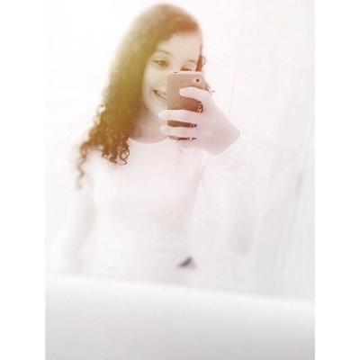 vivirochab's profile picture. Evangélica. 
Brazilian,12.